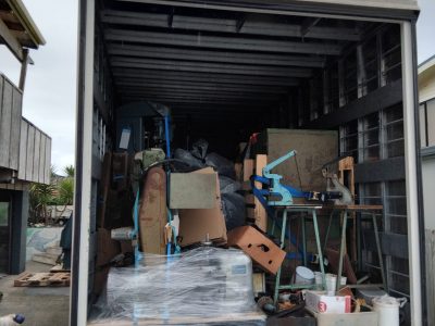 Project management machinery move truck Project management machinery move truck
